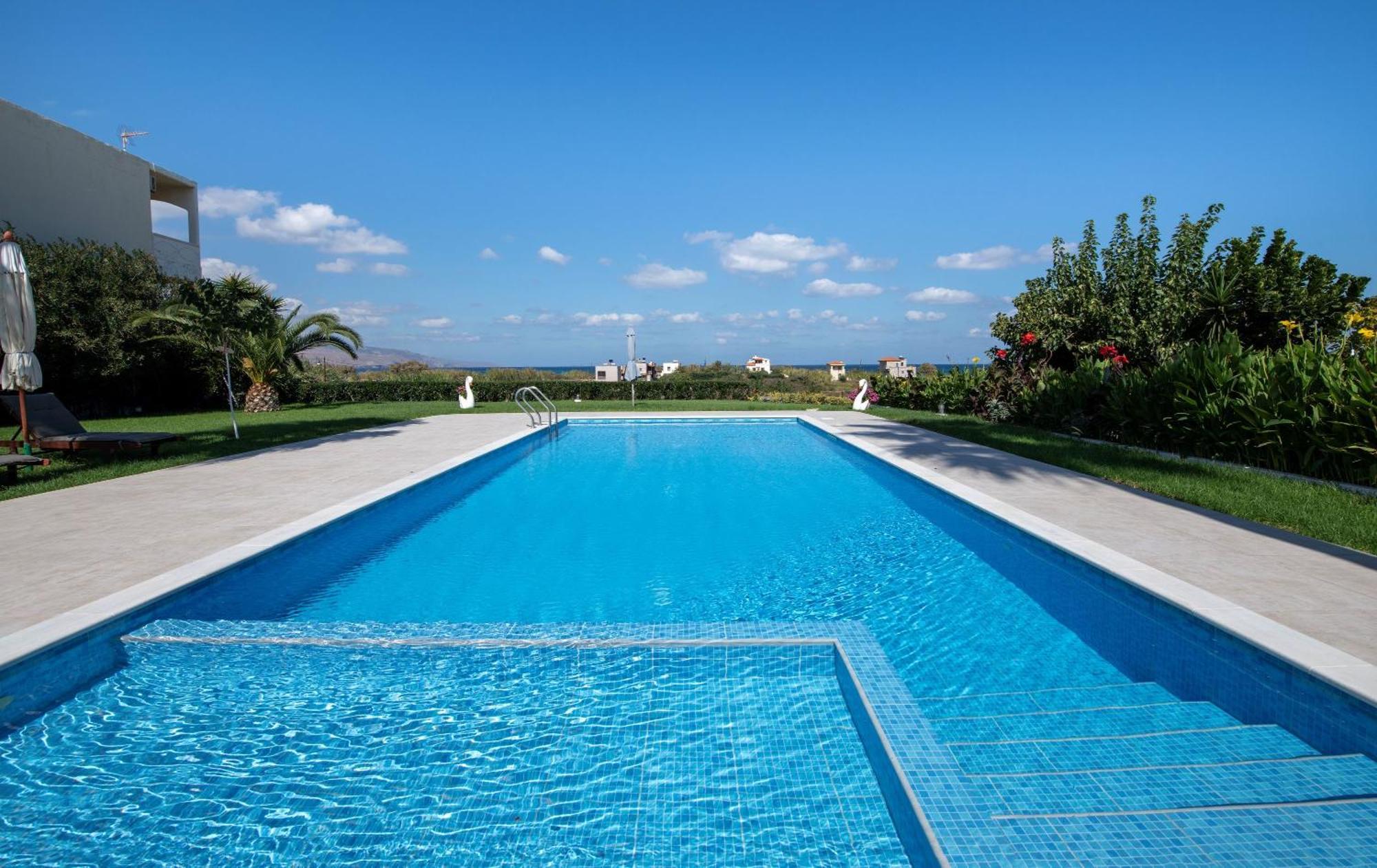 Socrate'S Apartment'S With Share Pool Kamisianá 外观 照片