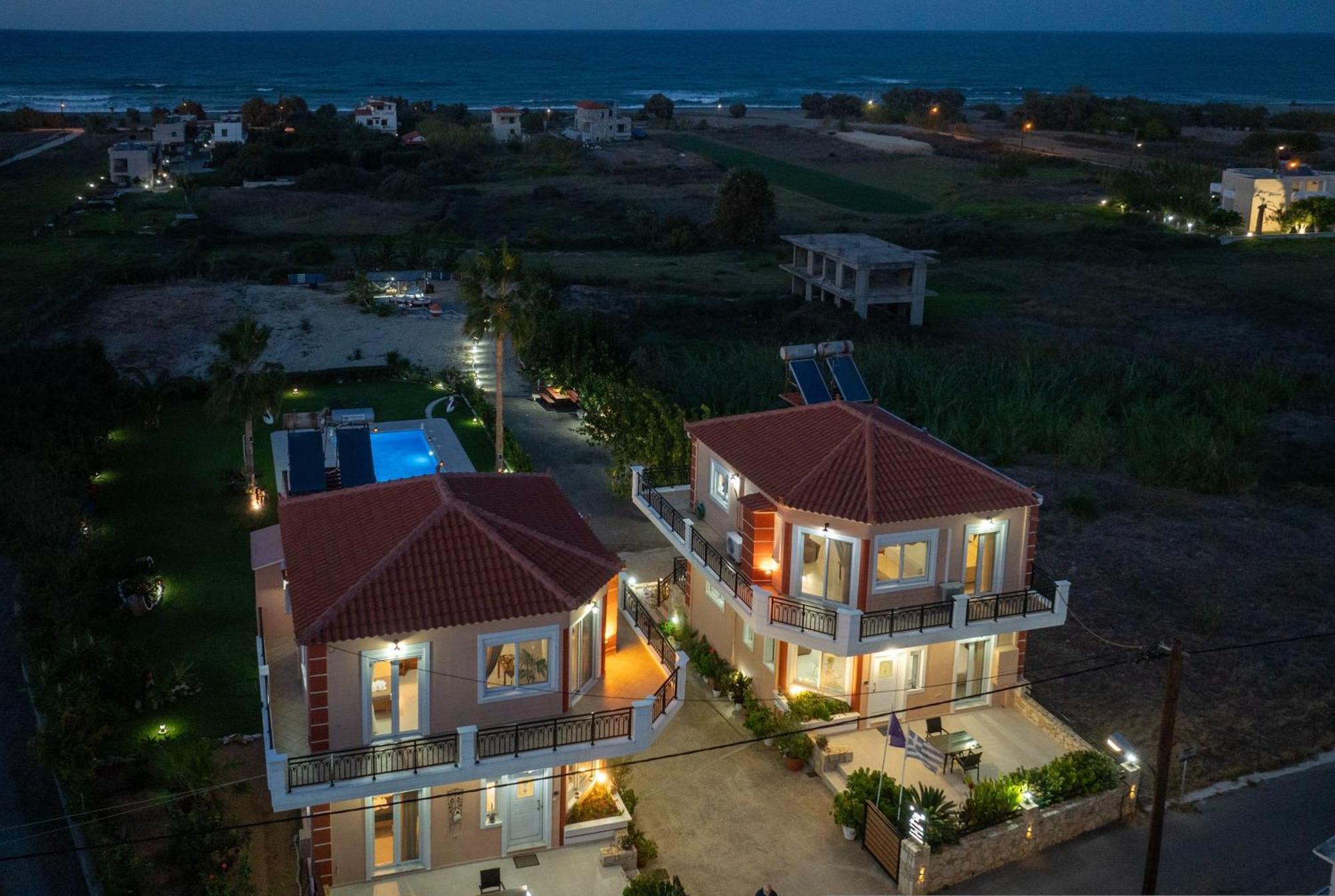 Socrate'S Apartment'S With Share Pool Kamisianá 外观 照片